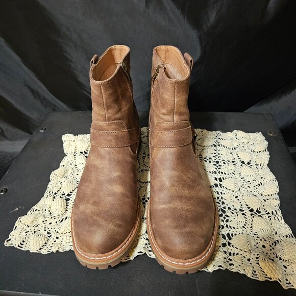 Corkys "Fall in Love Taupe Bootie". Size 10 NIB - Picture 2 of 8